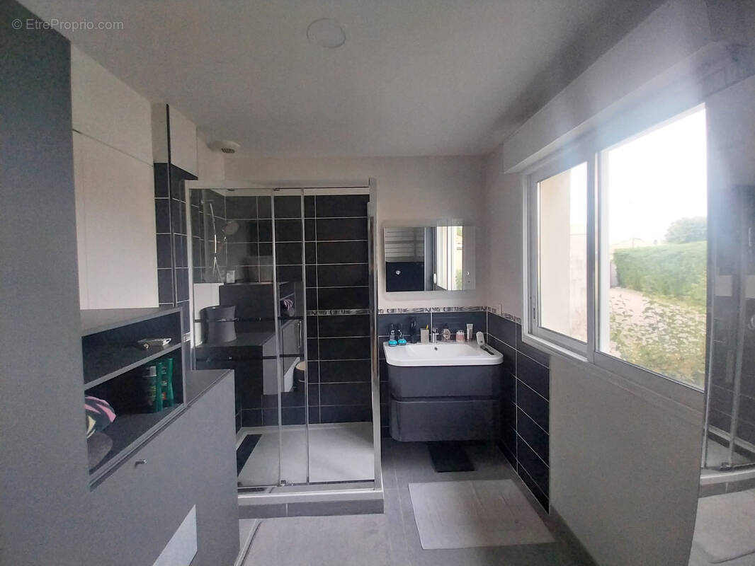 Maison à SAINT-MEDARD-D&#039;EYRANS