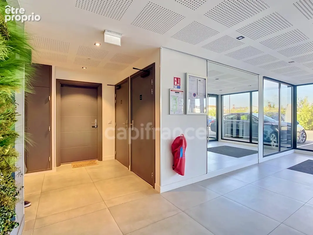 Montelimar sud - à vendre appartementmontélimar – appartement contemporain, résidence récente et sécurisée  avec belle terrasse, - photo 3