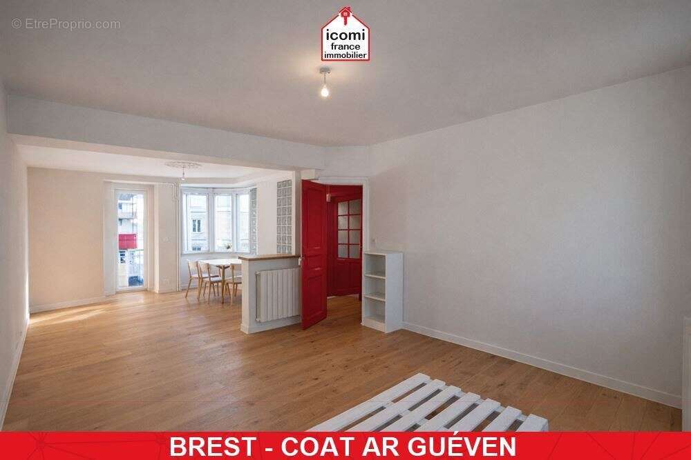 Finistere - brest (29200) - a vendre - appartement - 1 chambre possible 2 - idealement situe - dernier etage- lumineux - photo 8
