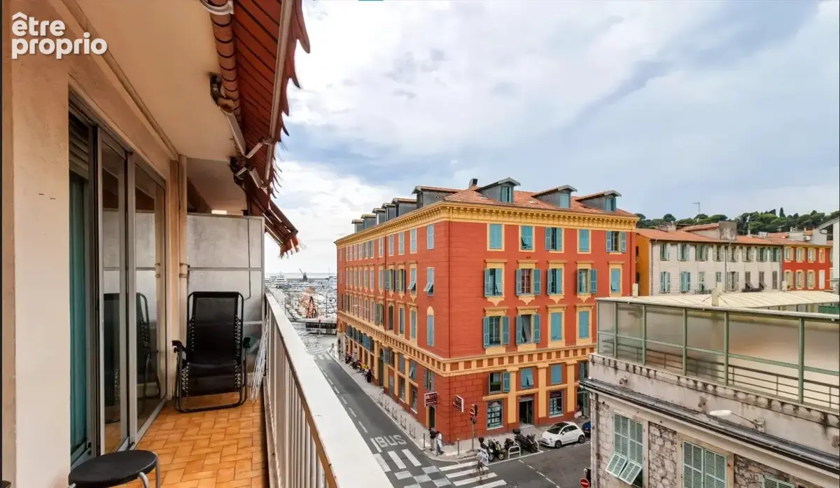 2 pièces – nice le port – vue dégagée - photo 6