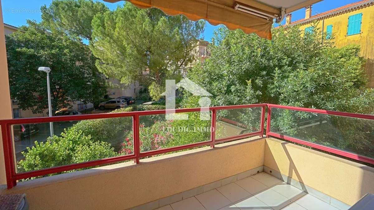 Appartement à MOUANS-SARTOUX