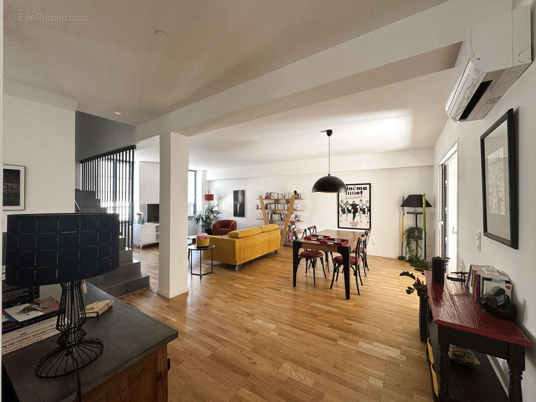 Appartement à COURSAN