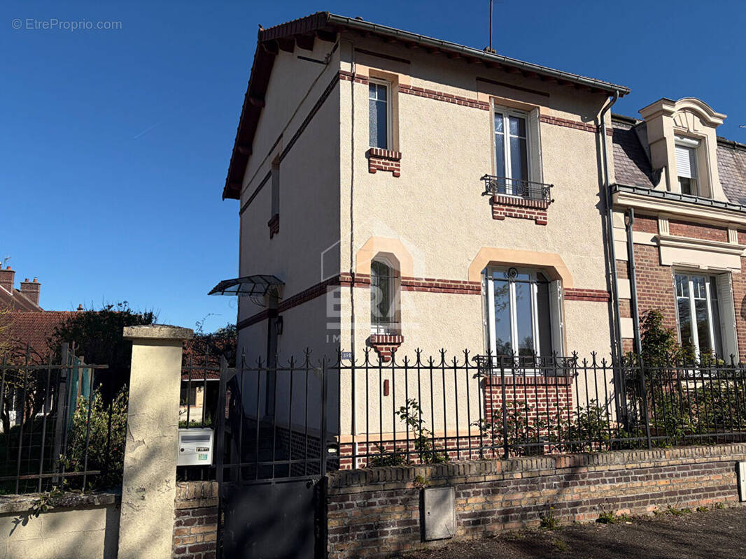 Maison à NOYON