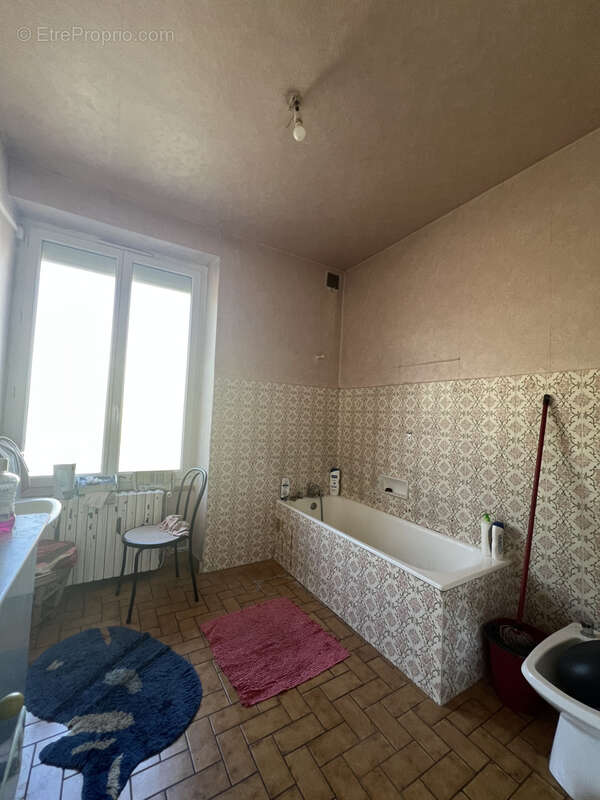 Maison en pierre AURILLAC - photo 5