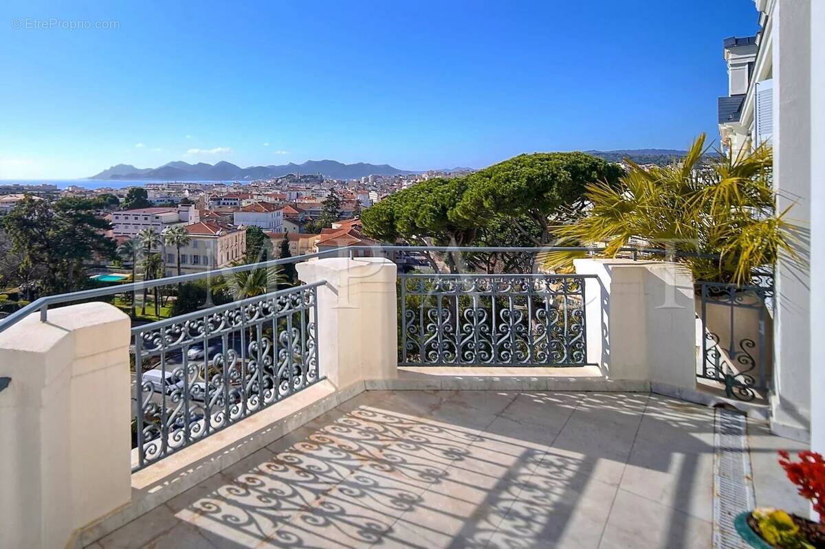 Appartement à CANNES