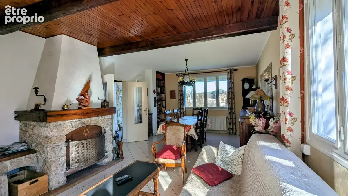 CARCES - Villa sur 3.691m² proche centre - photo 4