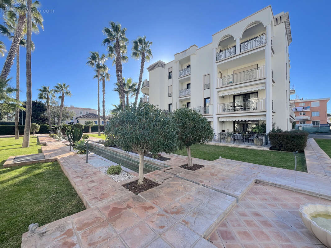 Appartement à SANARY-SUR-MER