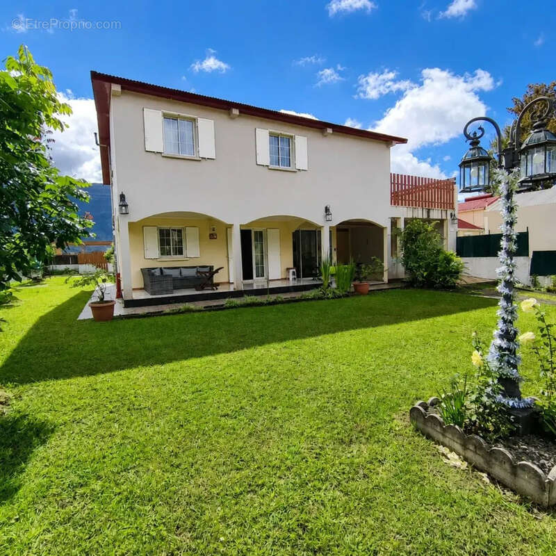 Maison à SALAZIE