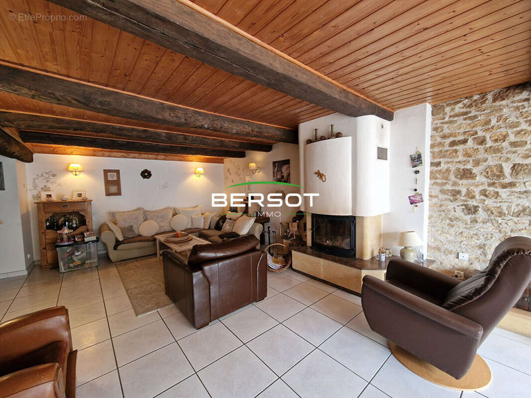 Maison à BAUME-LES-DAMES