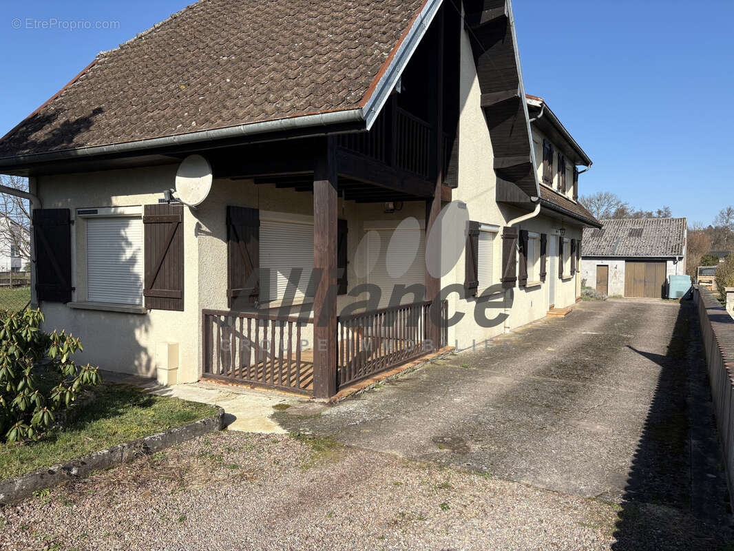 Maison à SAINT-SAUVEUR