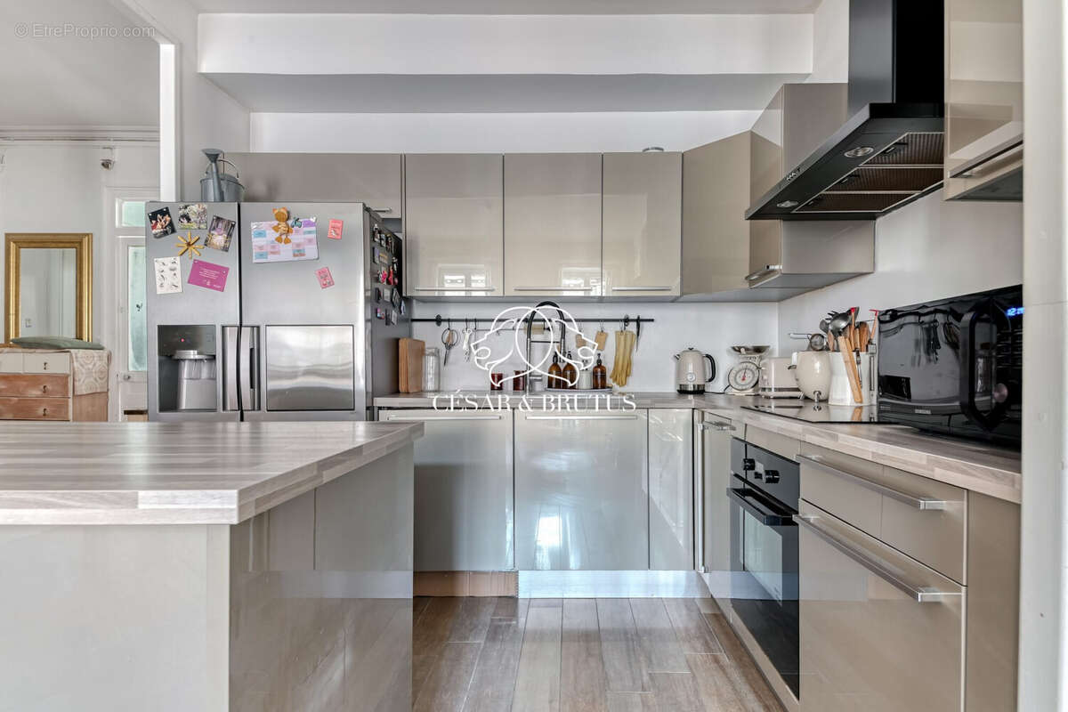 Appartement à LYON-6E