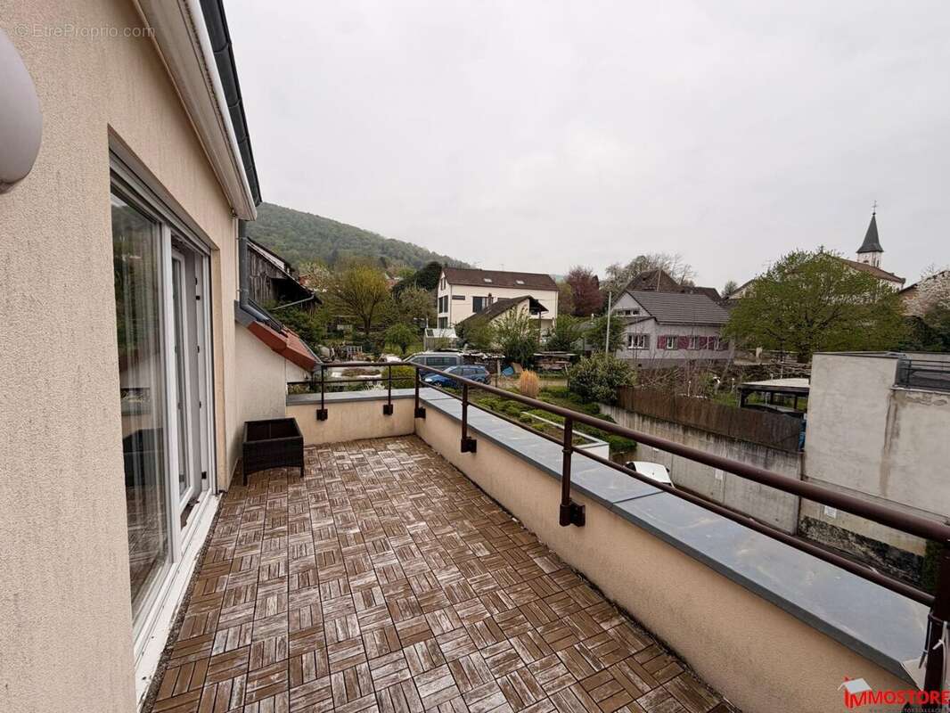 Appartement F4 en Duplex - photo 2