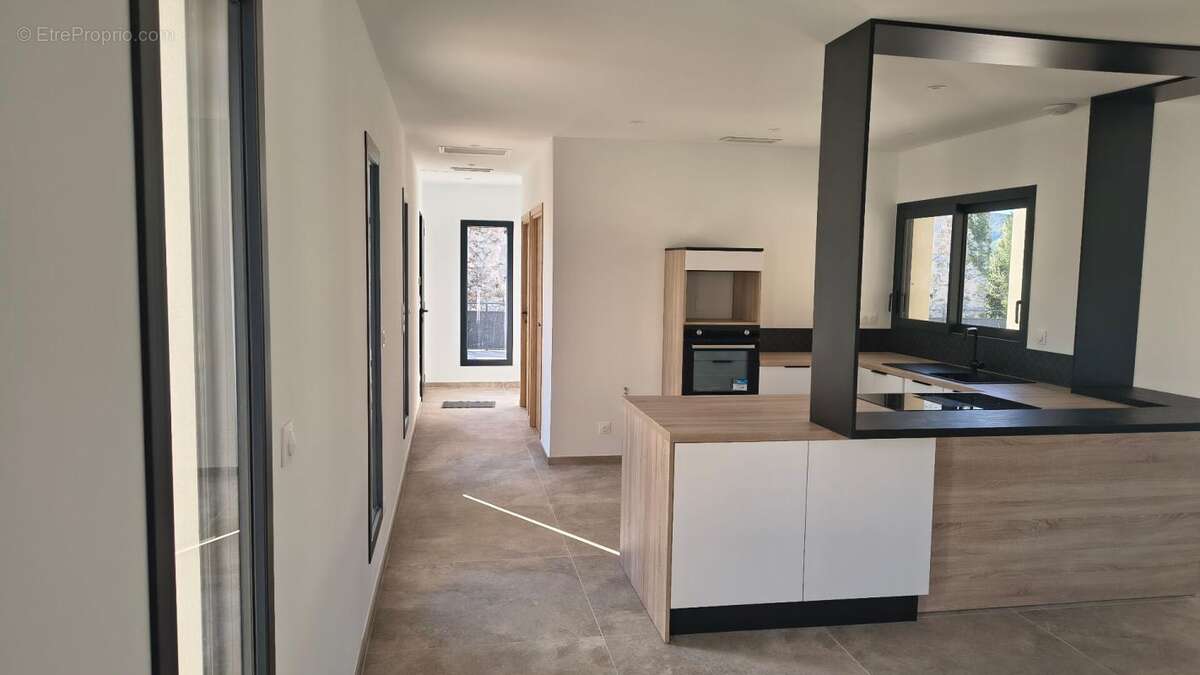 Maison à VALLON-PONT-D'ARC