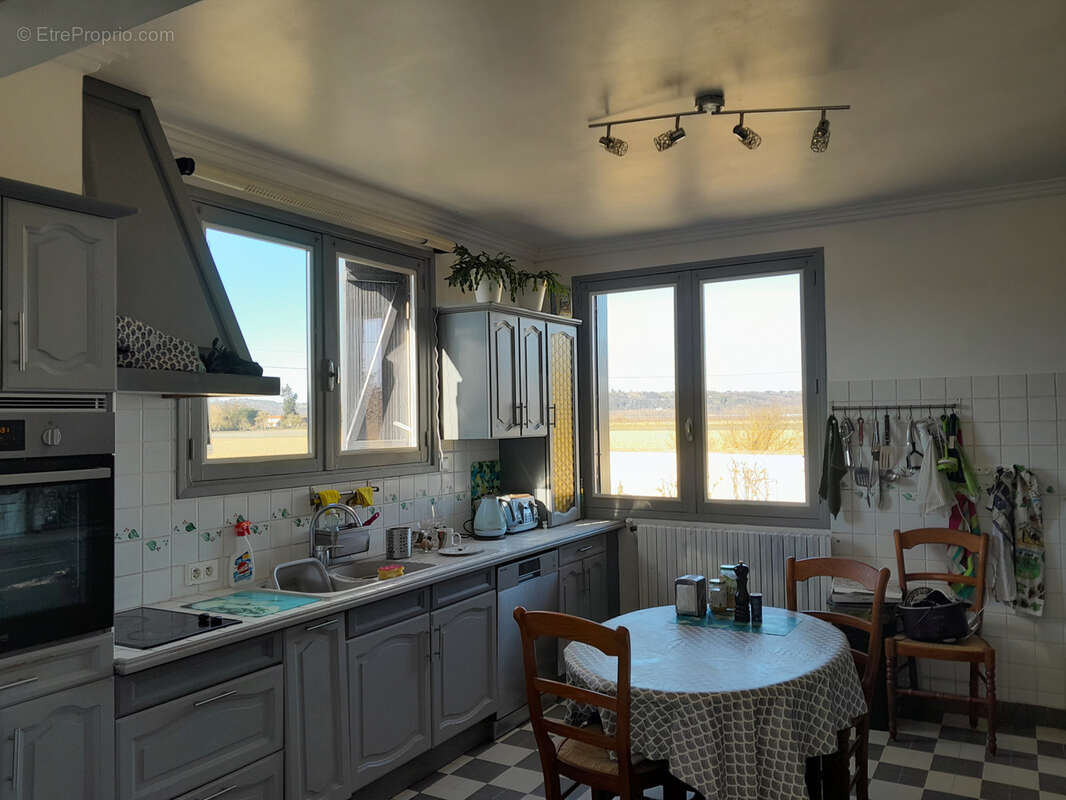 Maison à SAINT-NICOLAS-DE-LA-GRAVE