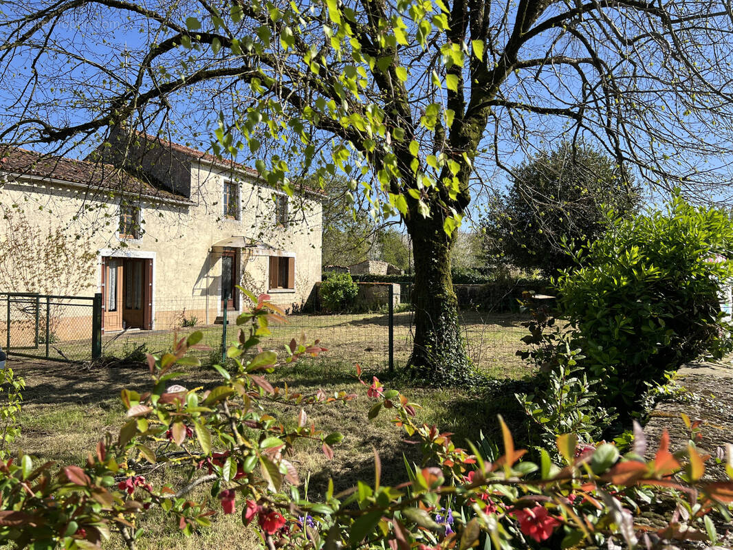 Maison à THIRE