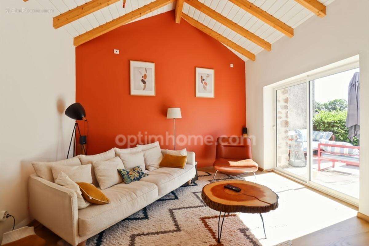 Maison de Charme - 132 m² - 6 pièces - 4 Chambres - Carport Double - Terrain 1256 m² -SAINT HILAIRE LA TREILLE (87) - photo 3