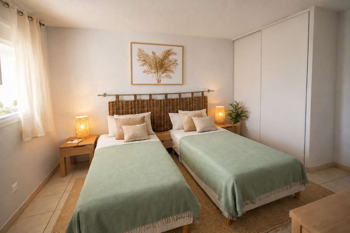 Appartement à SIGNES