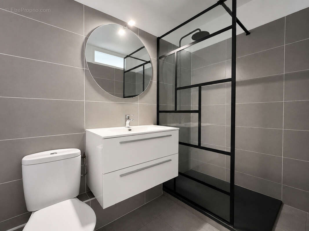 EXCLUSIVITÉ   Coup de coeur à Moudong ! T3 rénové en rez-de-chaussée dans résidence sécurisée avec piscine à B - photo 4