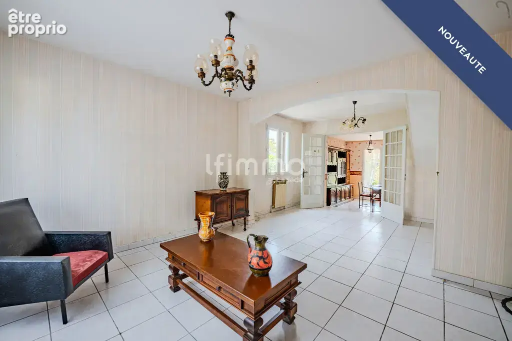 Maison familiale avec jardin et garage - photo 2