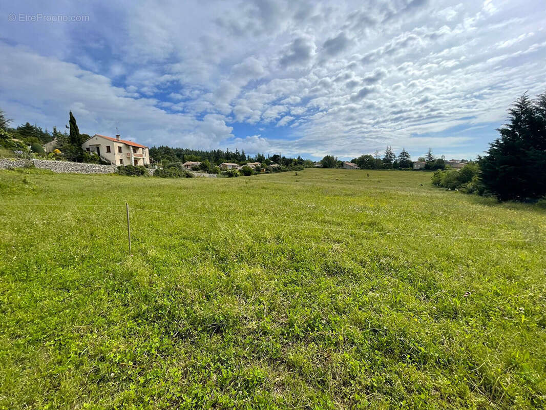Maison à SAINT-ETIENNE-LES-ORGUES