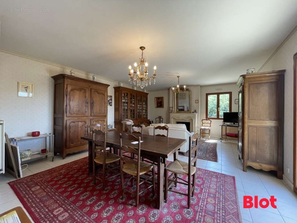 Maison à BAIN-DE-BRETAGNE