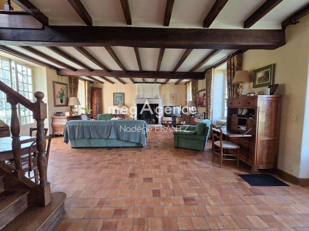Maison à SAINT-DENIS-DU-PIN