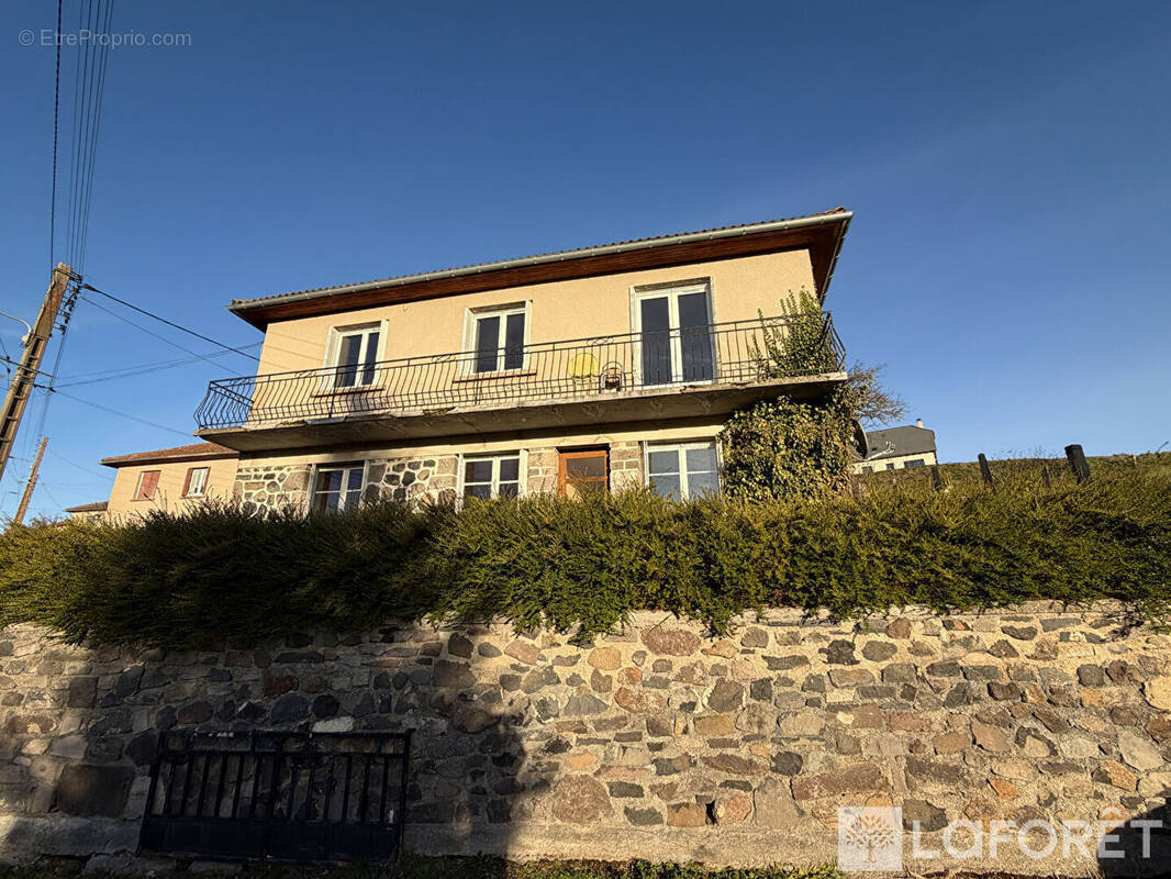 Maison à ALLANCHE