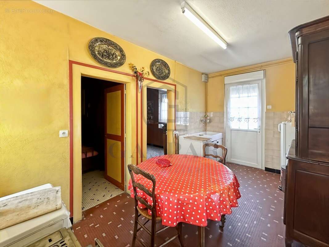 Maison 70 m² à Conches-En-Ouche  - photo 5