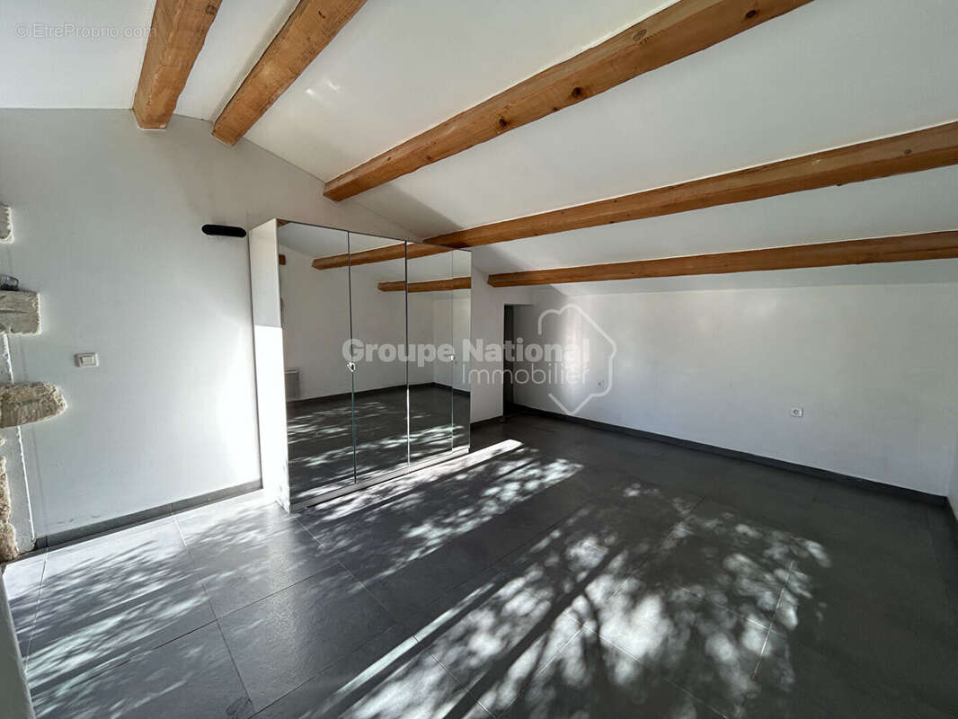 Maison à JONQUIERES