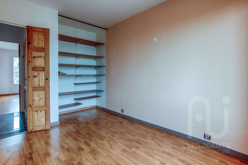 Appartement 3 pièces avec balcon, cave et parking ? Sartrouville, limite Bezons / Argenteuil - photo 10