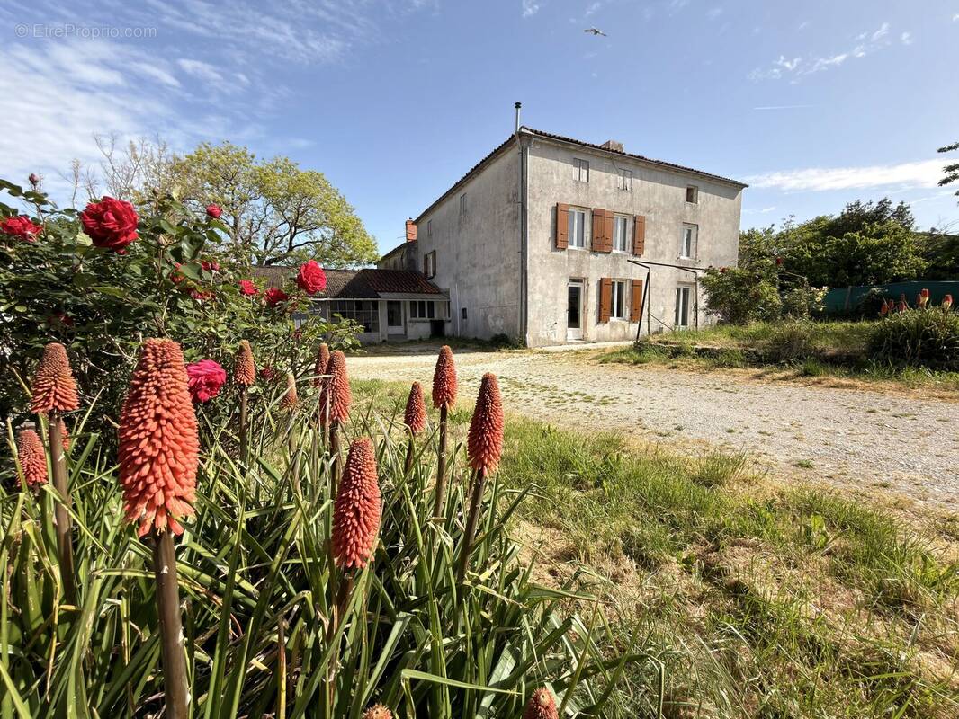 Maison à RAIX