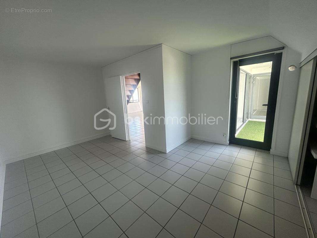 Appartement T6 duplex de 163 m² - photo 5