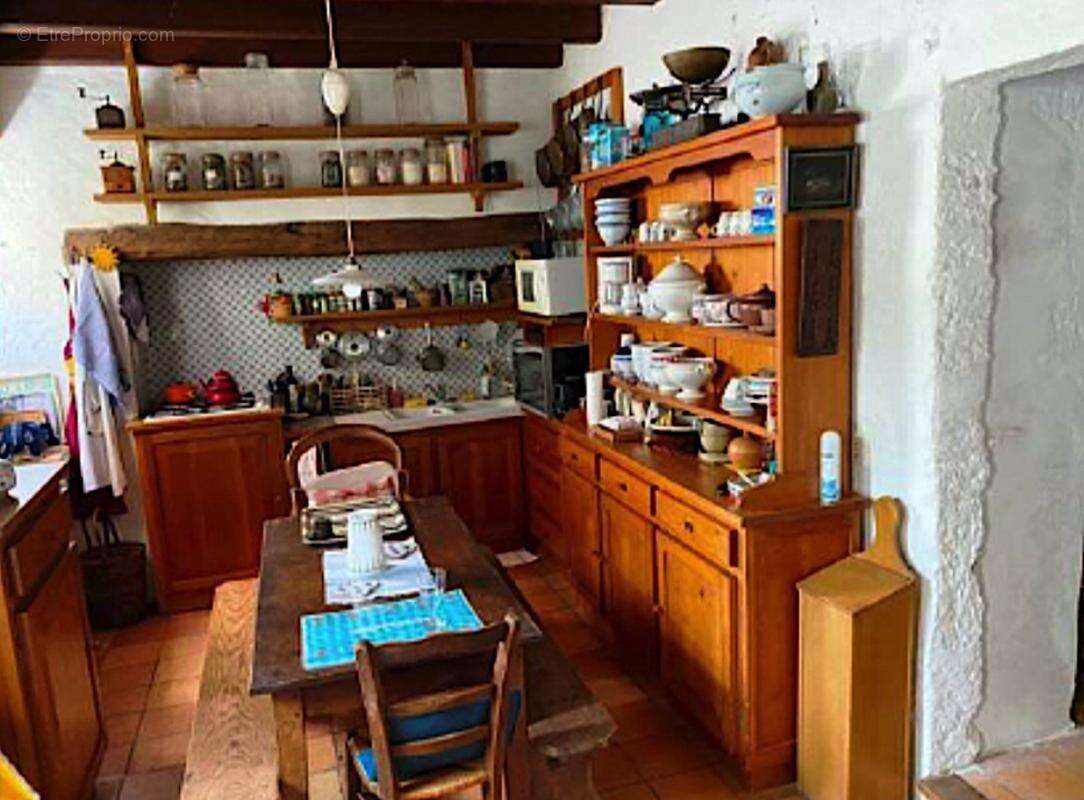 Maison à TALMONT-SUR-GIRONDE