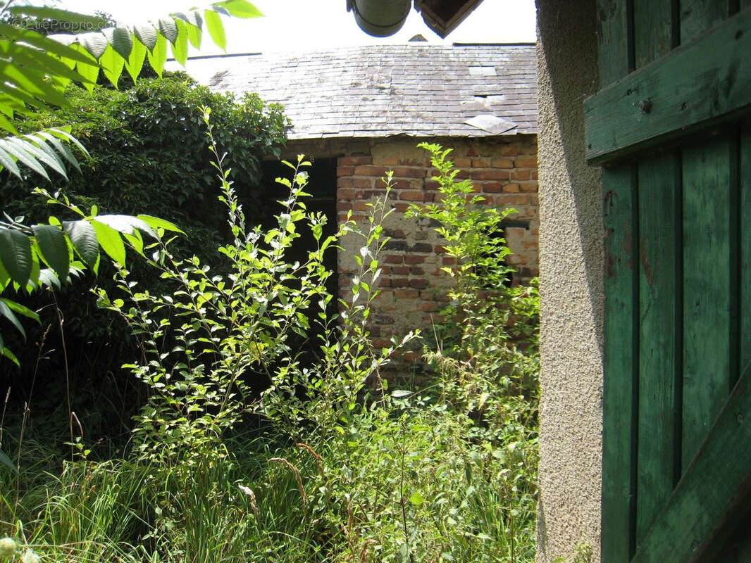Maison à CHARRIN