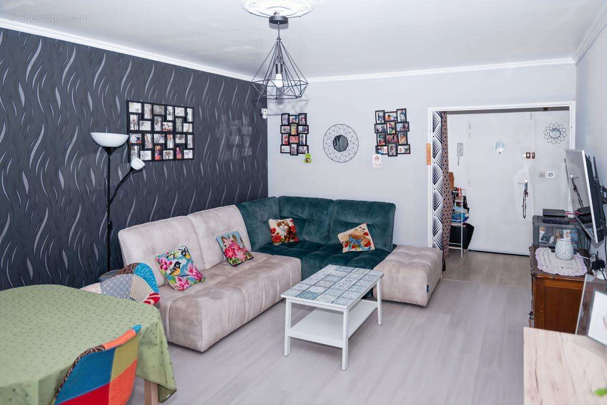 Appartement à CHARLEVILLE-MEZIERES