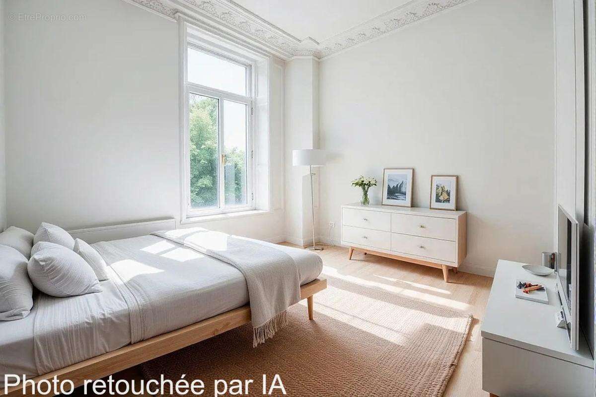 Maison bourgeoise - 165m² avec jardin clos et deux garages - photo 19