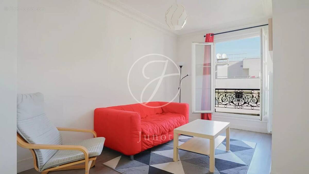 Appartement à PARIS-17E