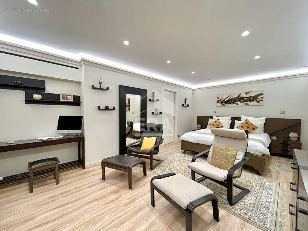 Appartement à LE CANNET