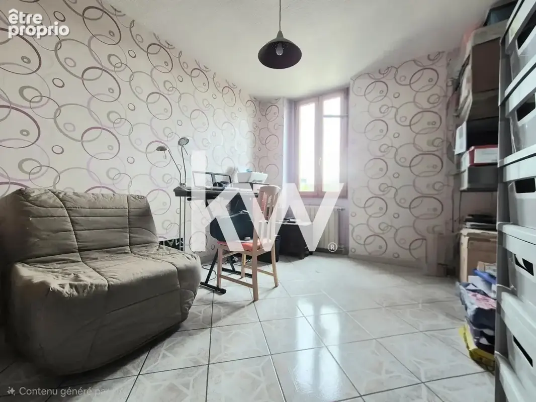 Appartement 5 pièces 113 m² à vendre à Le Chambon-Feugerolles (42500) - photo 4