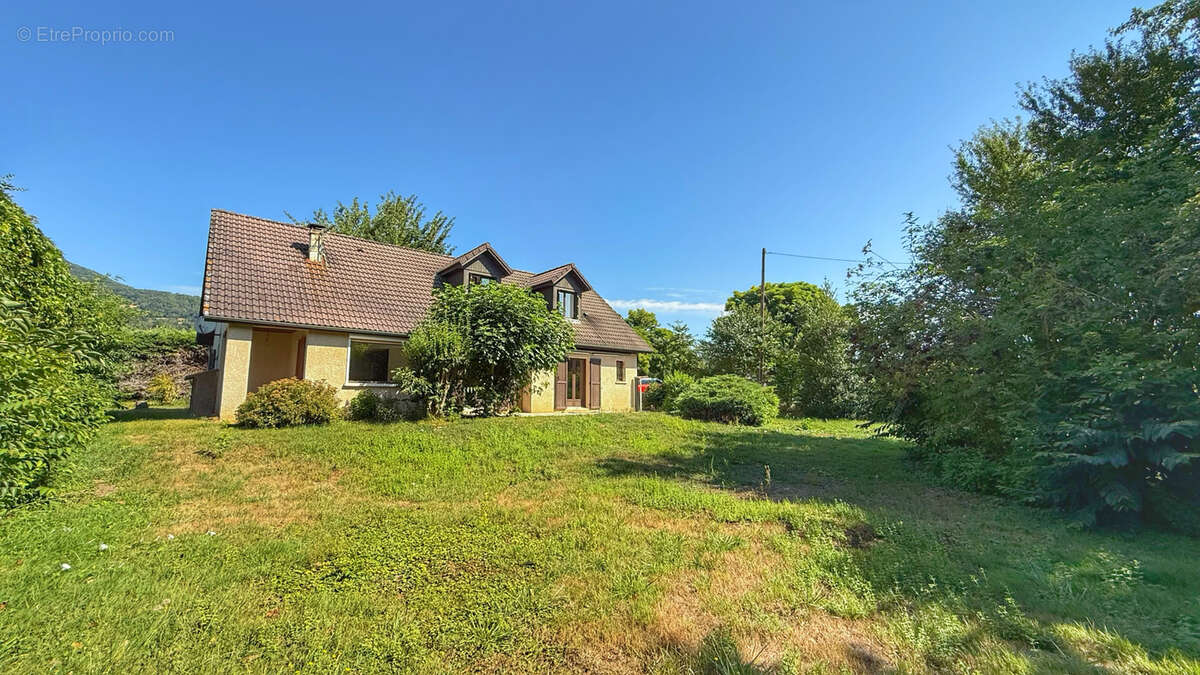 TULLINS, maison 165 m2 avec terrain - photo 17