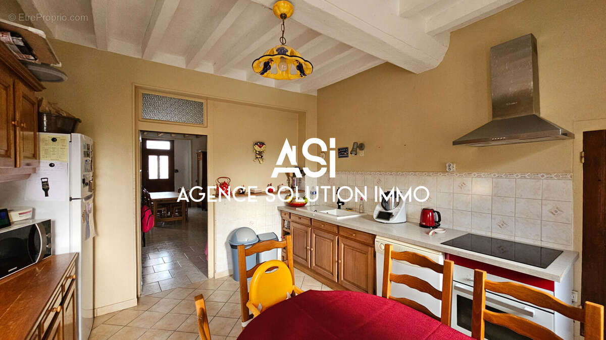 Maison à TORCE-VIVIERS-EN-CHARNIE