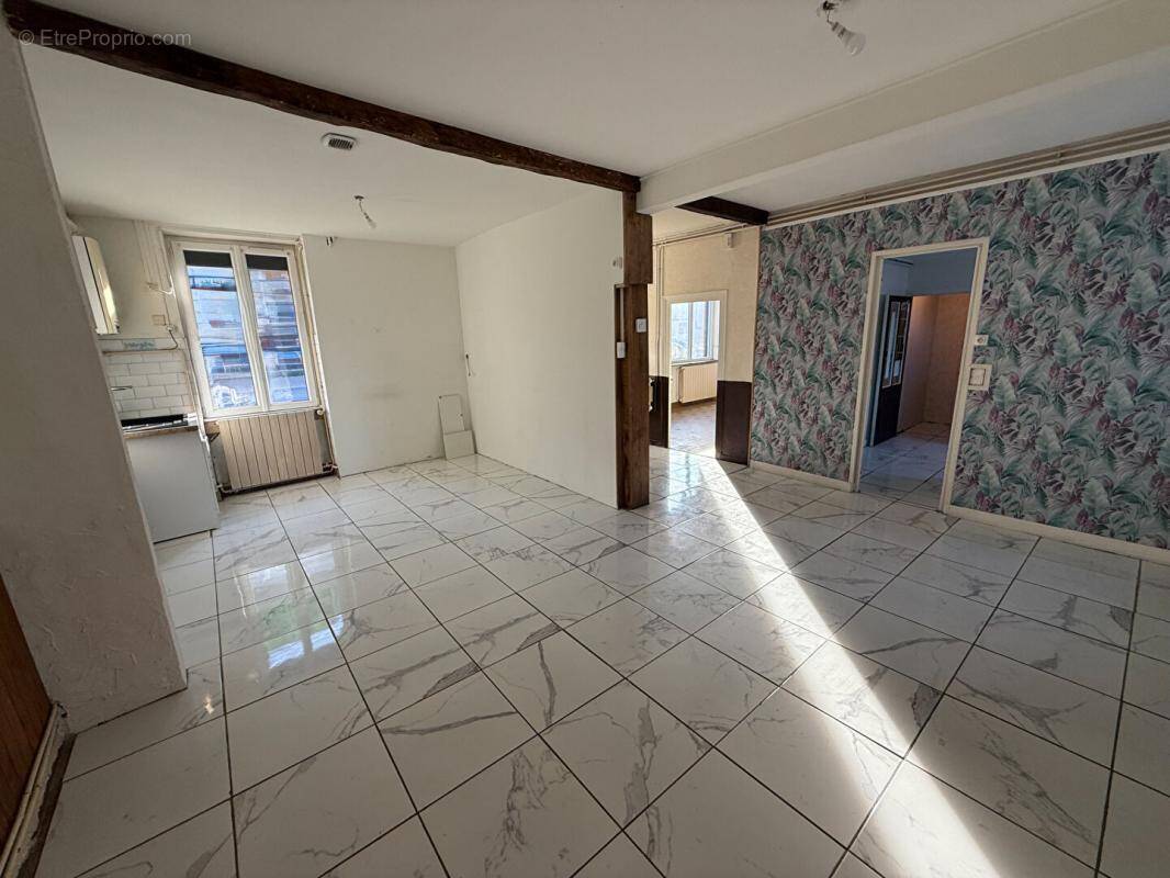 Maison à BESSAY-SUR-ALLIER