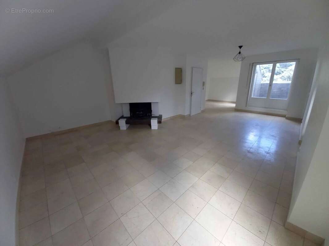 Appartement à AULNAY-SOUS-BOIS