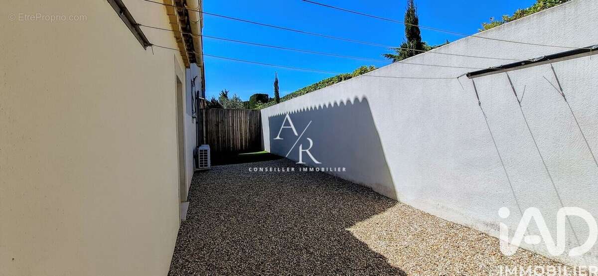 Maison 105 m² à Paradou  - photo 7