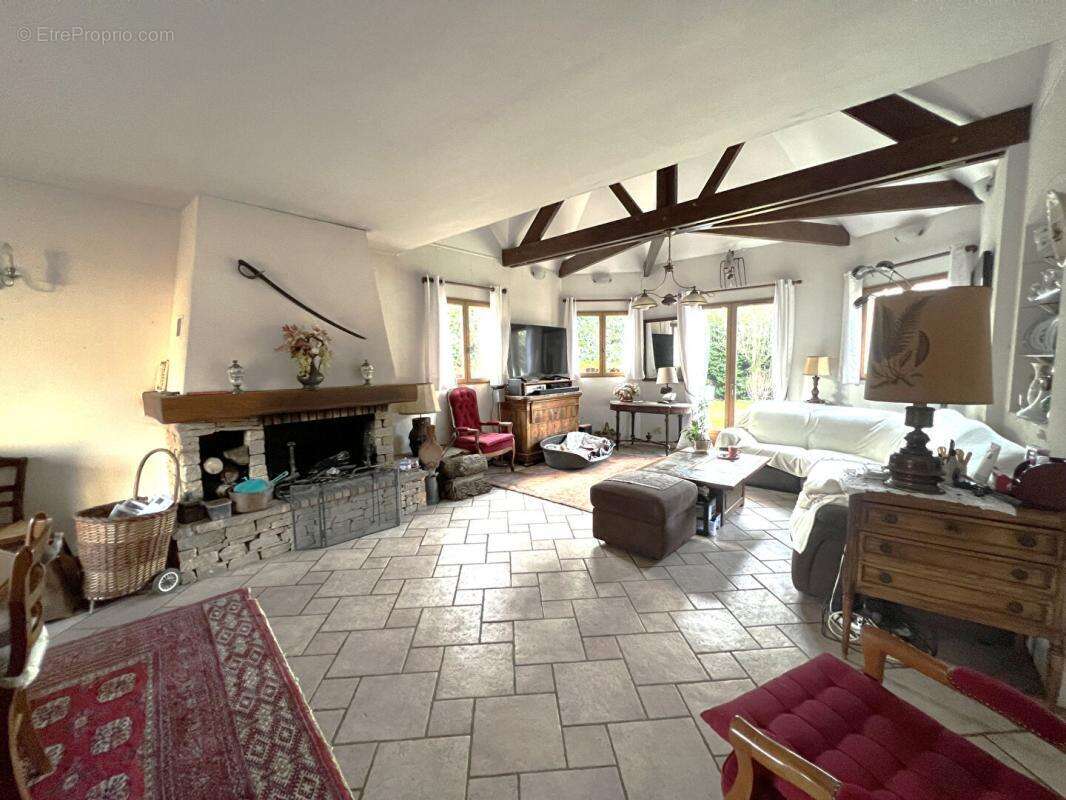 Maison à THOIRY