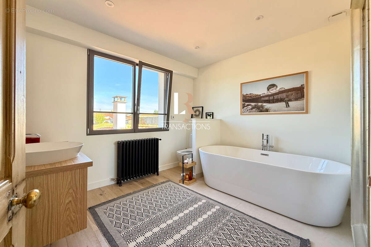 Maison à LA ROCHELLE