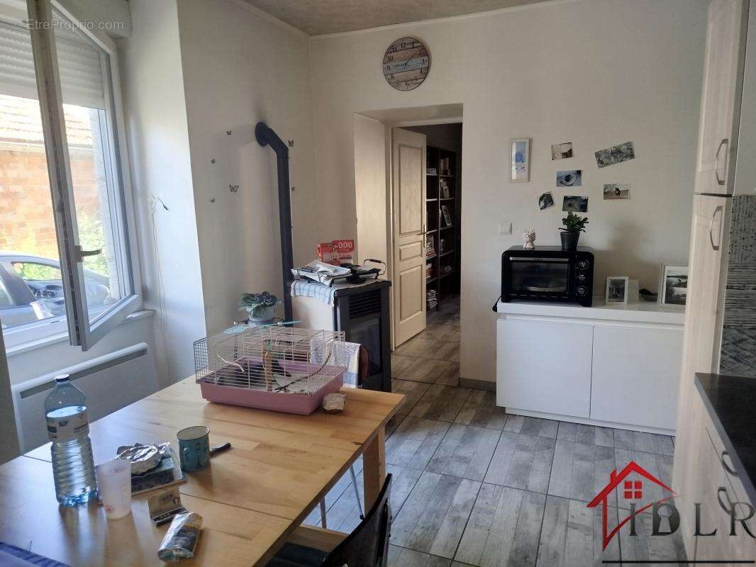 Ensemble immobilier compose de 3 maisons - photo 10