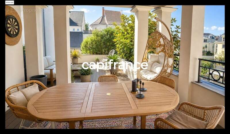 Appartement à LE PLESSIS-ROBINSON