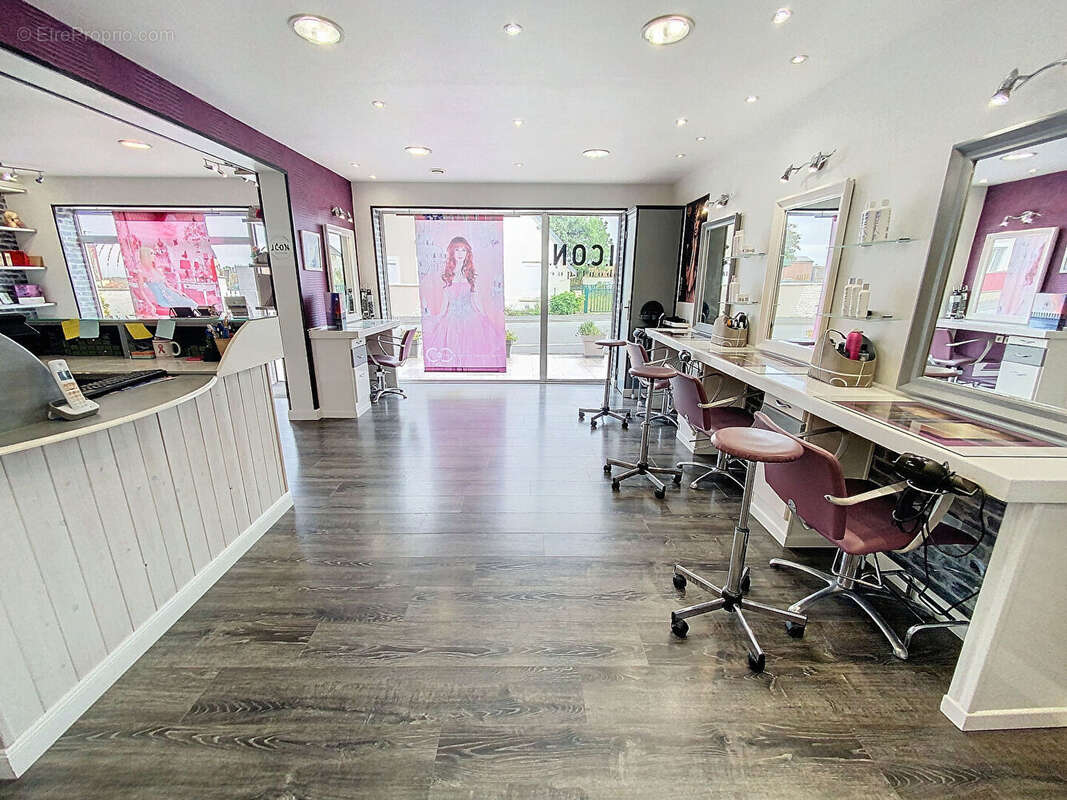 Commerce à FONTENAY-LE-MARMION