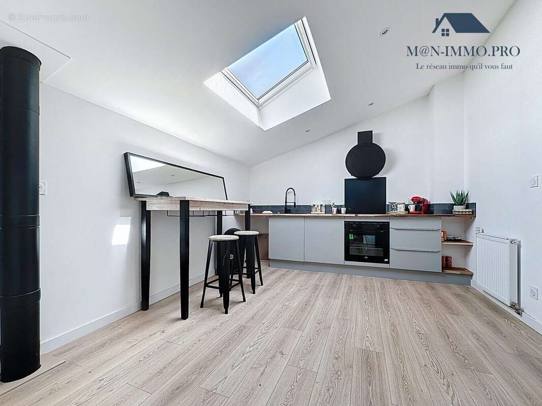 Appartement 162 m² à Armentieres  - photo 2